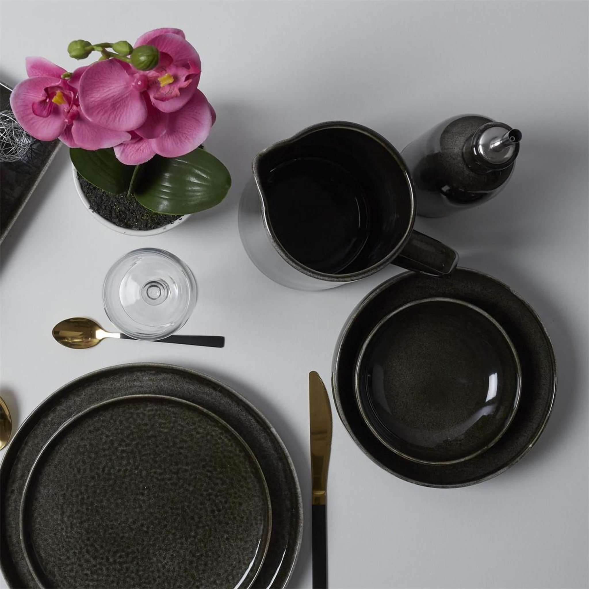 Voir la diapositive 4 : The Home Deco Factory Saladier en céramique design  gancia  2,5l noir