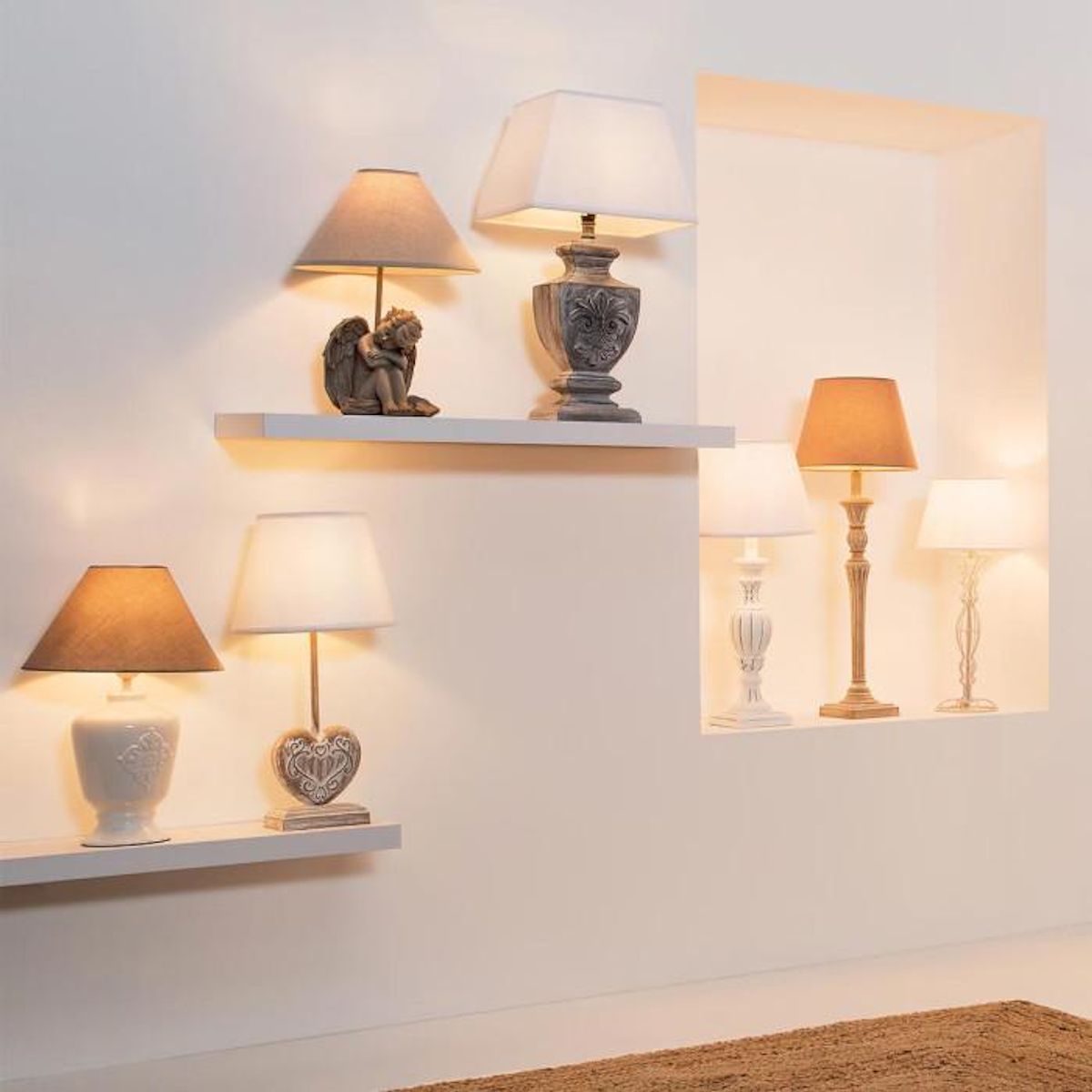 ATMOSPHERA Lampe en Bois Patiné  Cabeloh  55cm Blanc