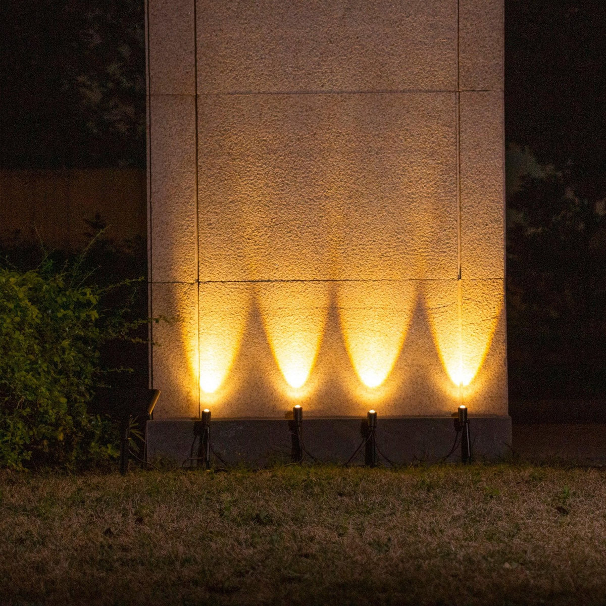 Lumisky Lot de 4 Spots solaires LED ROUNDY MINI Noir Plastique H27cm