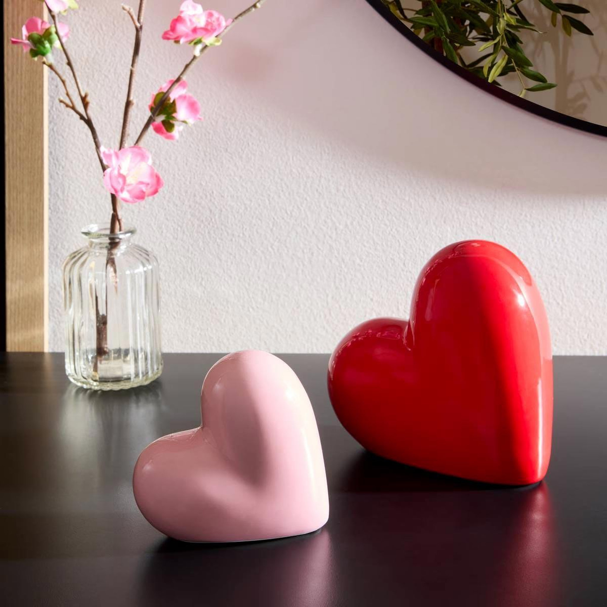 Voir la diapositive 2 : ATMOSPHERA Lot de 2 cœurs déco en céramique  love  14cm rouge & rose