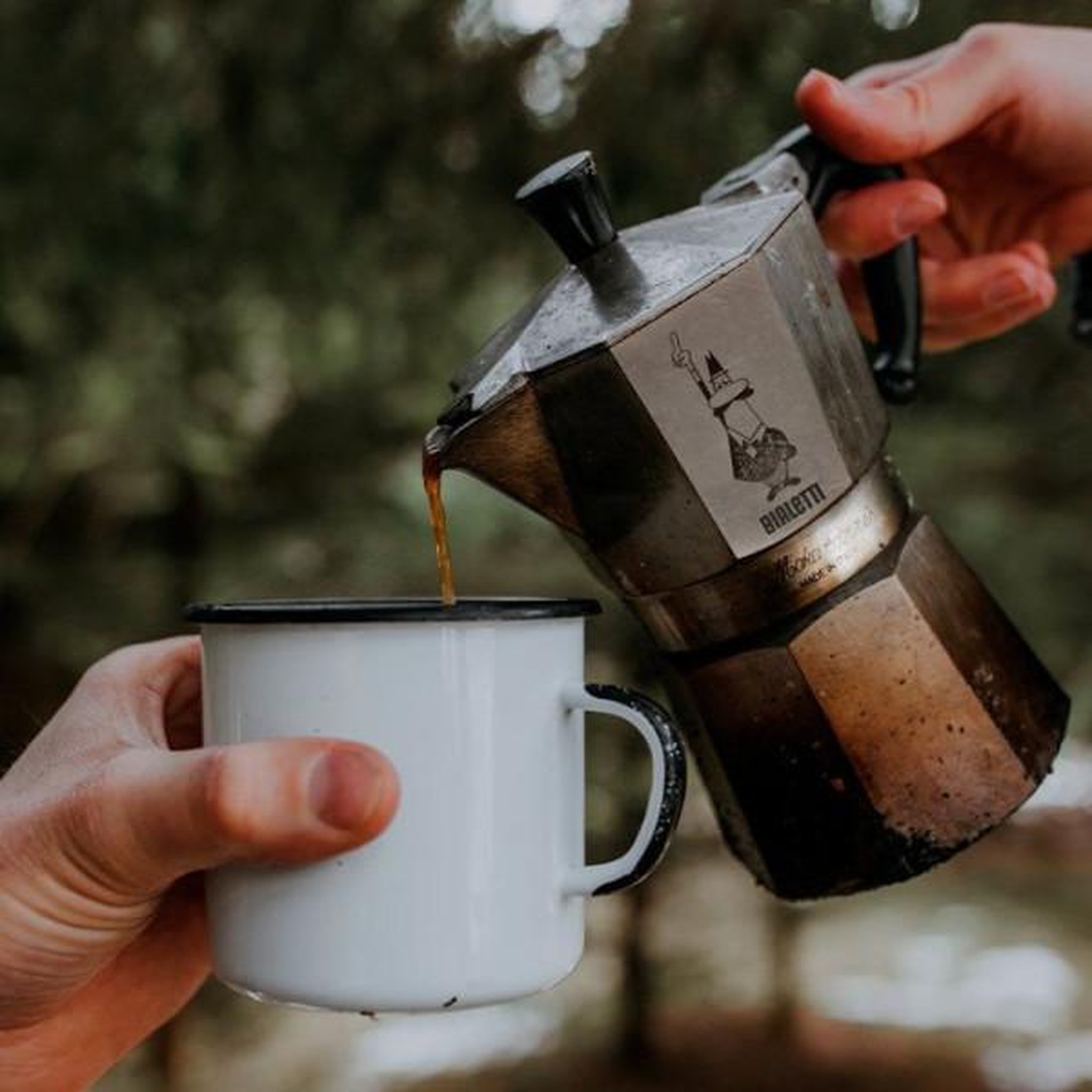 Voir la diapositive 4 : BIALETTI Cafetiere italienne - BIALETTI - Moka Express - Tous feux sauf induction - 2 tasses - 90 ml - Inox