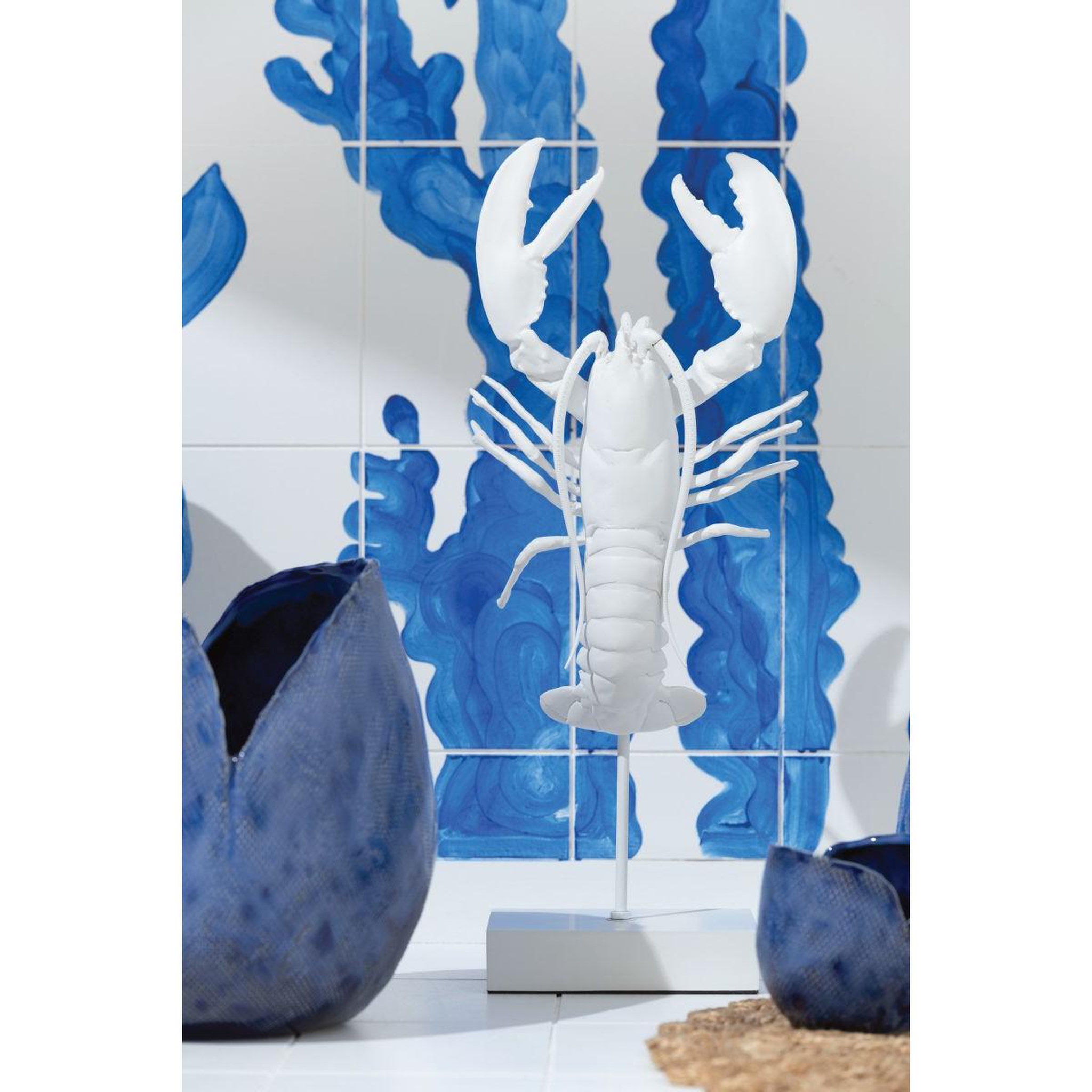 Voir la diapositive 3 : J-LINE Statue homard en résine  amos  57cm blanc