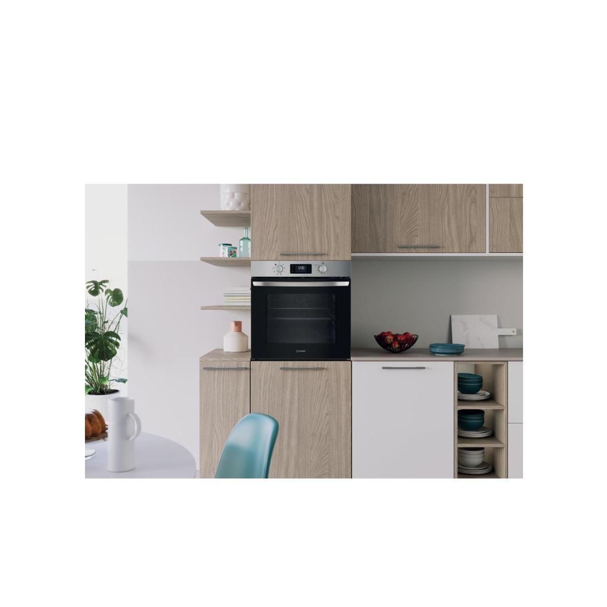 Indesit Four intégrable multifonction 71l 60cm pyrolyse - IO275PX