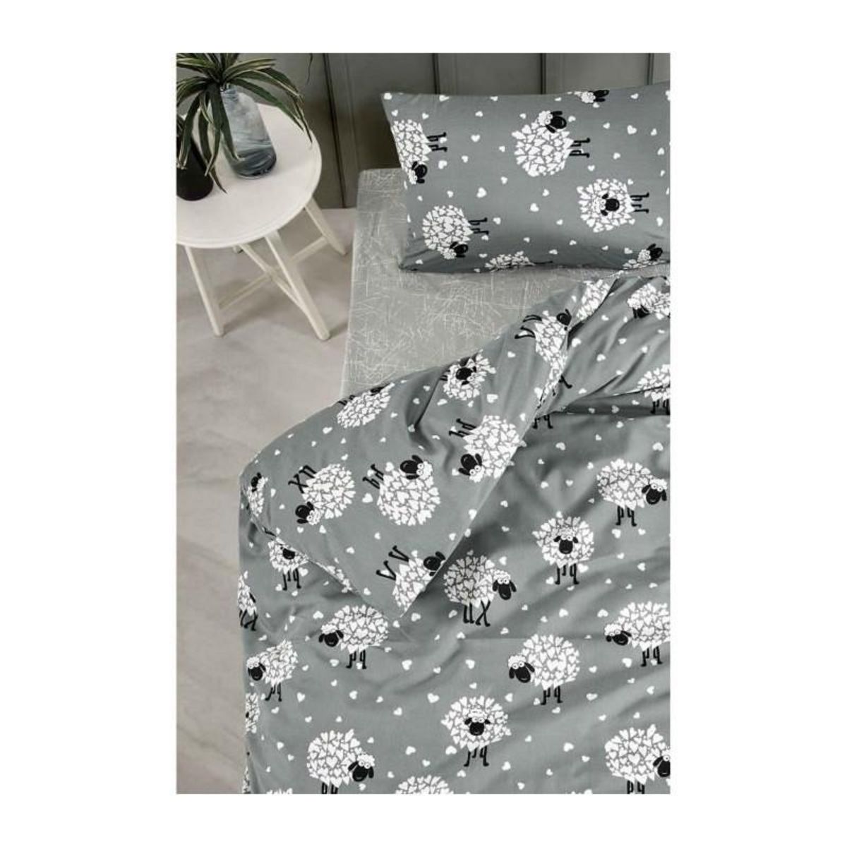 GENERIQUE Parure de lit - 1 housse de couette 220 x 240 cm + 2 taies d'oreiller 60 x 60 cm - 65% coton, 35% polyester - Gris