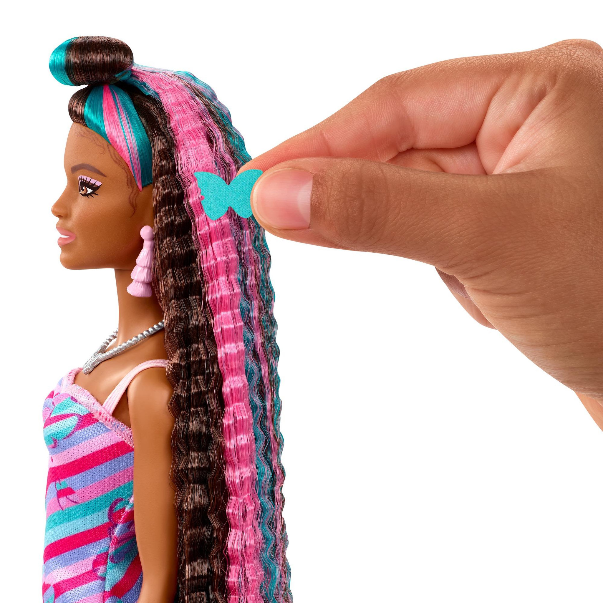 Voir la diapositive 7 : BARBIE Barbie ultra chevelure