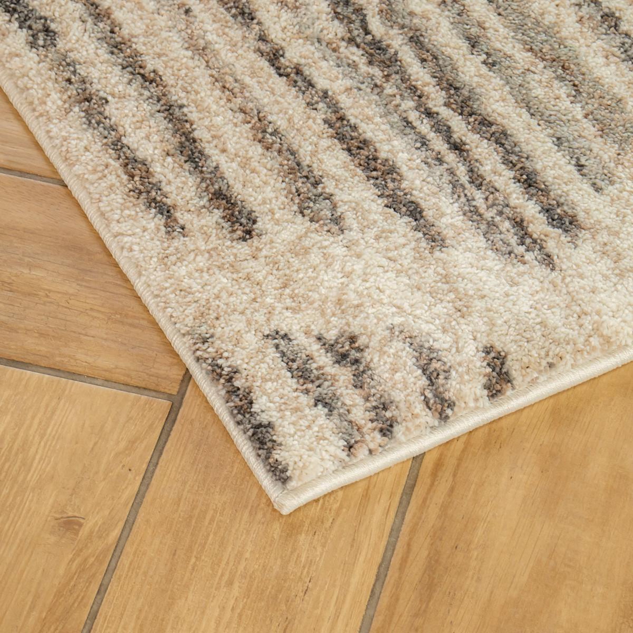 Voir la diapositive 3 : FUTURE HOME Tapis déco intérieur style berbère losanges 160x230cm