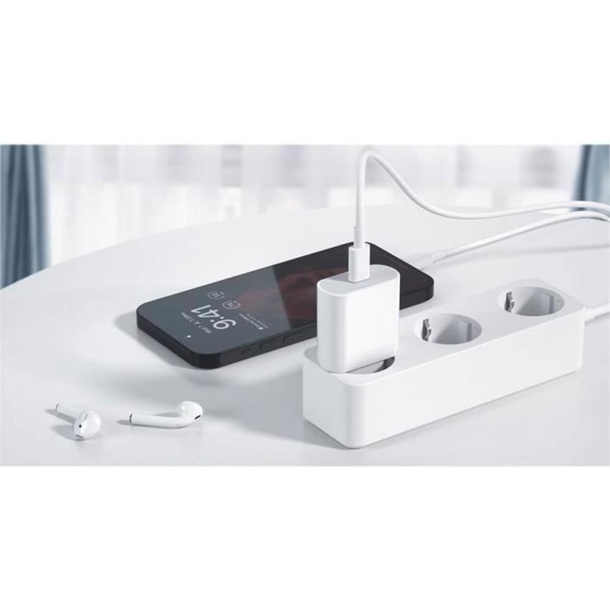 Voir la diapositive 4 : Chargeur mural rapide USB-C vers Lightning 20W avec câble 1 m