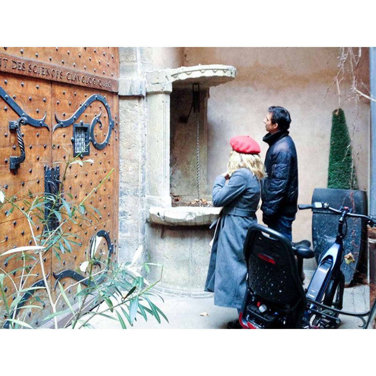 Smartbox Visite insolite et gourmande de Lyon durant 2h à bord de vélos taxi en famille - Coffret Cadeau Sport & Aventure