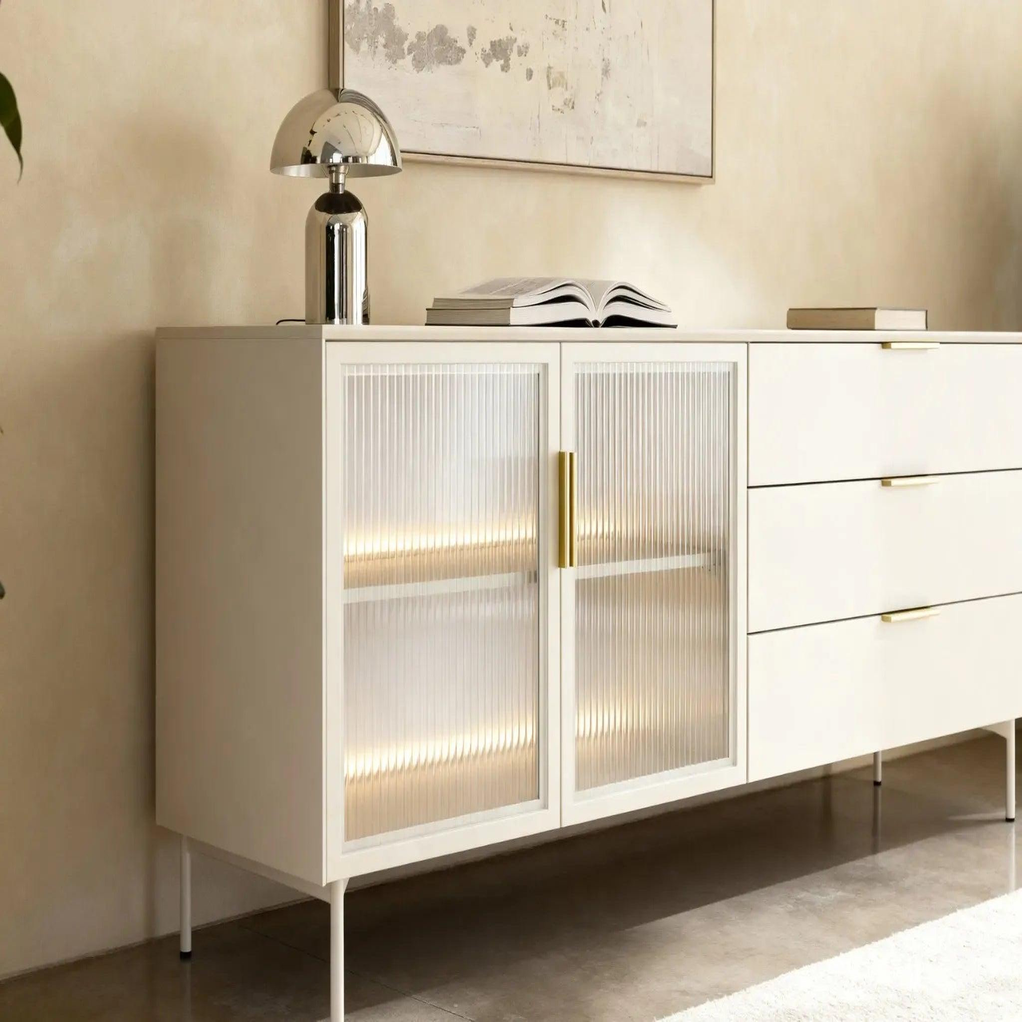 Voir la diapositive 3 : CASANOVA PARIS Paloma - buffet 2 portes 3 tiroirs 181cmeffet chêne dunin
