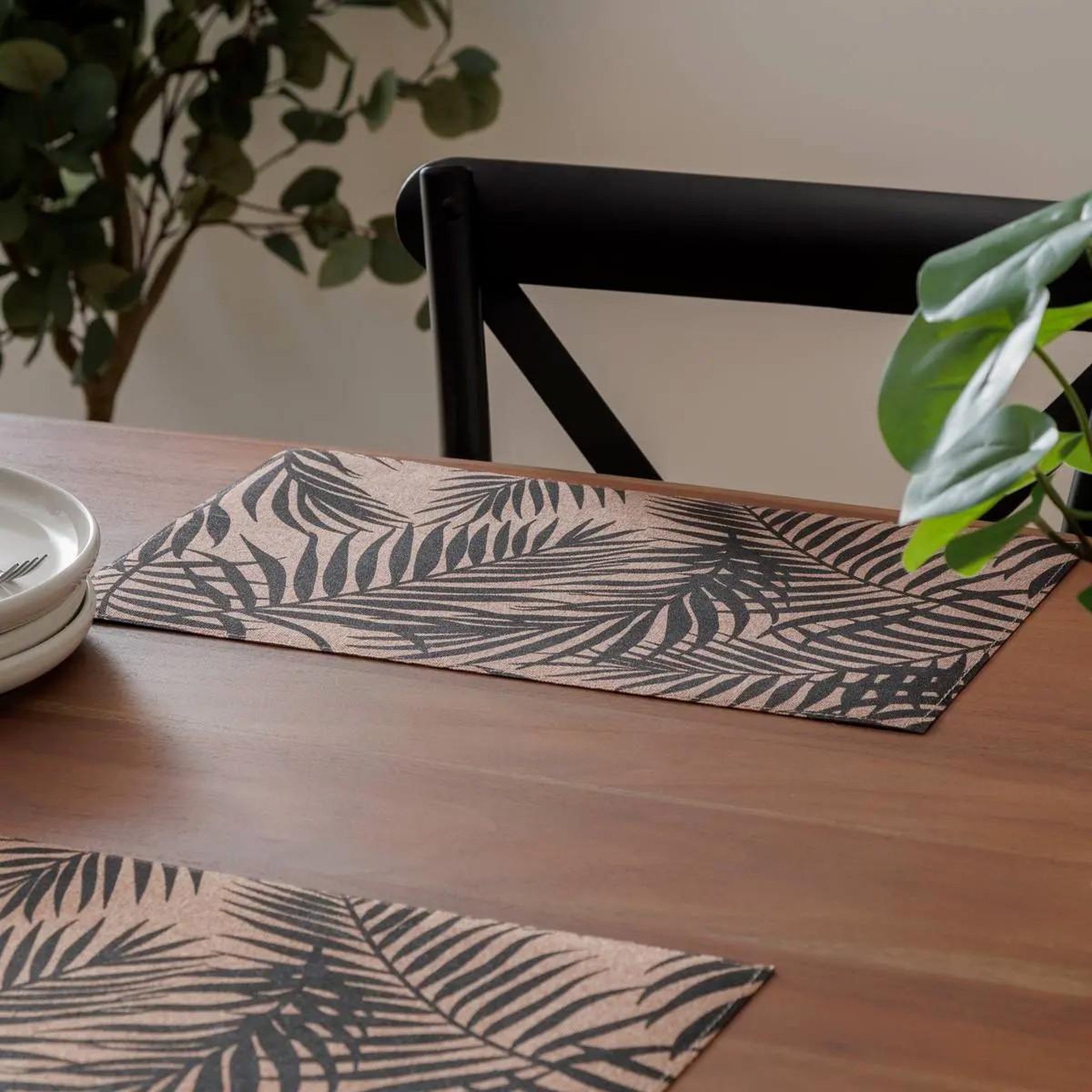 Voir la diapositive 2 : SECRET DE GOURMET Set de table déco  palme  30x45cm noir