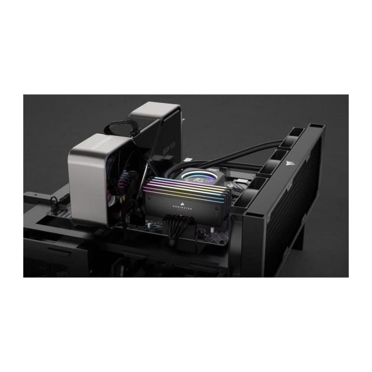 Corsair Mémoire RAM - CORSAIR - Dominator Titanium RGB DDR5 - 64GB 2x32GB DIMM - 6600MT/s - Intel XMP 3.0 - 1.40V - Noir (CMP64GX5M2X66