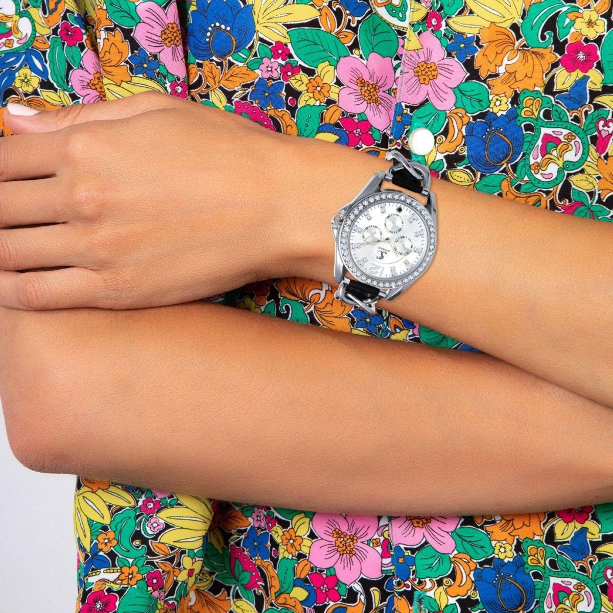 SC CRYSTAL Montre élégante Adèle SC Crystal ornée de 44 cristaux scintillants et d'un véritable diamant