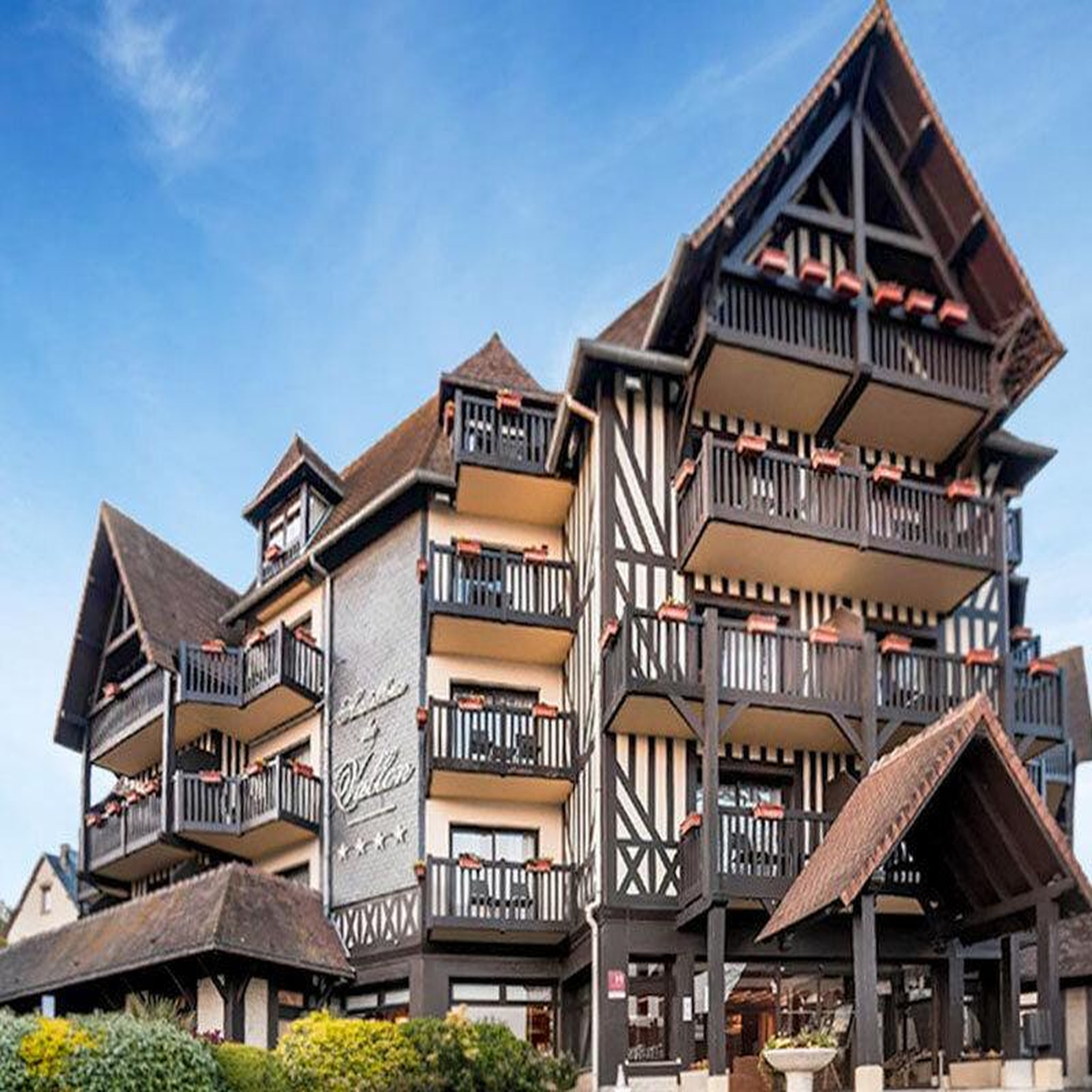 Voir la diapositive 4 : Smartbox Séjour de 2 jours en hôtel 4* avec accès illimité à l'espace détente près de deauville - coffret cadeau séjour
