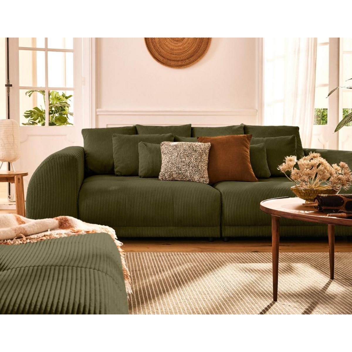 LISA DESIGN Amadora - canapé droit 4 places en velours côtelé