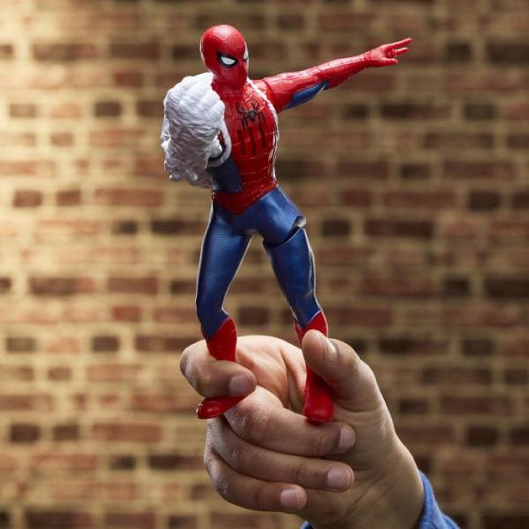 Voir la diapositive 6 : HASBRO Figurine électronique Spiderman 15 cm avec effets sonores, jouets de super-héros pour enfants , Marvel Studios SpiderMan dès