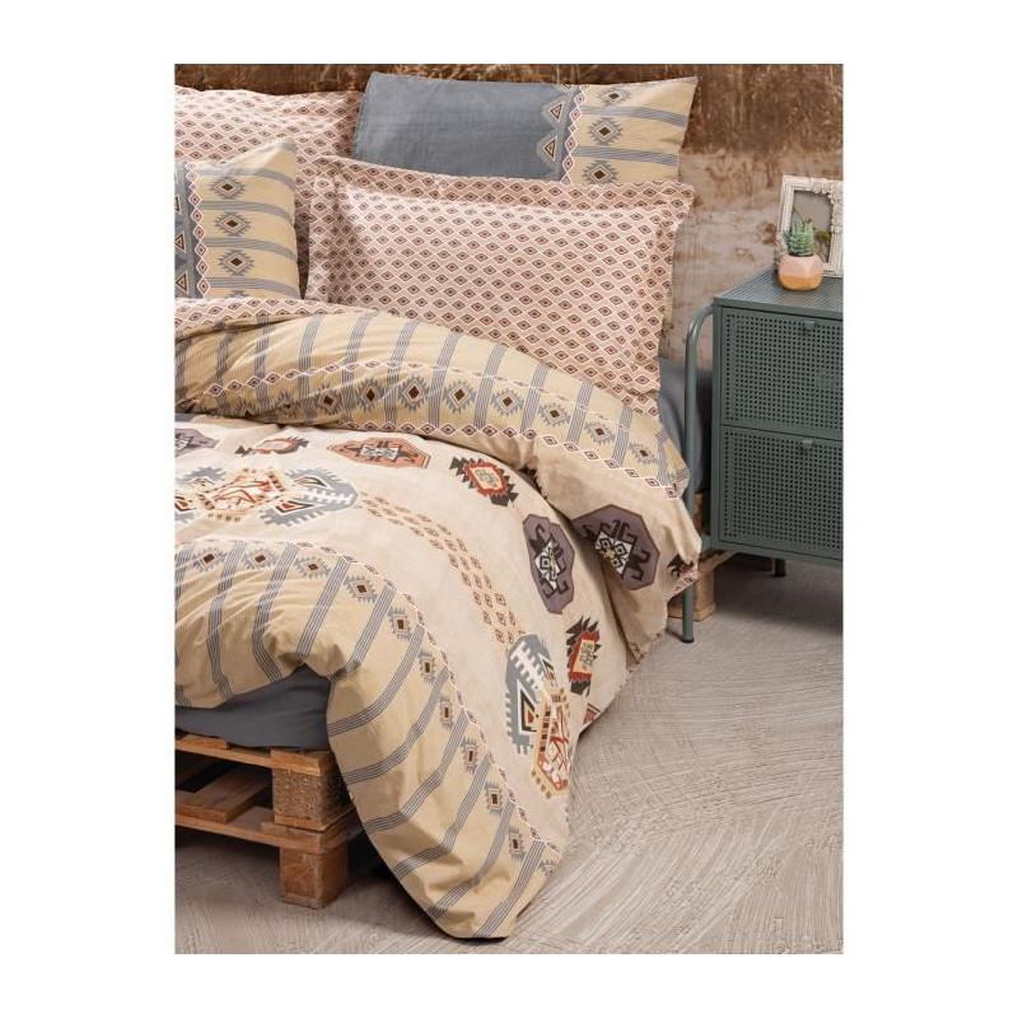 Voir la diapositive 3 : GENERIQUE Parure de lit - 129CTN64221 - 1 housse de couette 220 x 240 cm + 2 taies d'oreiller 60 x 60 cm - 100% coton ranforcé - Beige