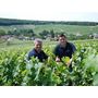 Voir la diapositive 4 : Smartbox 3 bouteilles de champagne à déguster à domicile : brut, rosé et nature - Coffret Cadeau Sport & Aventure
