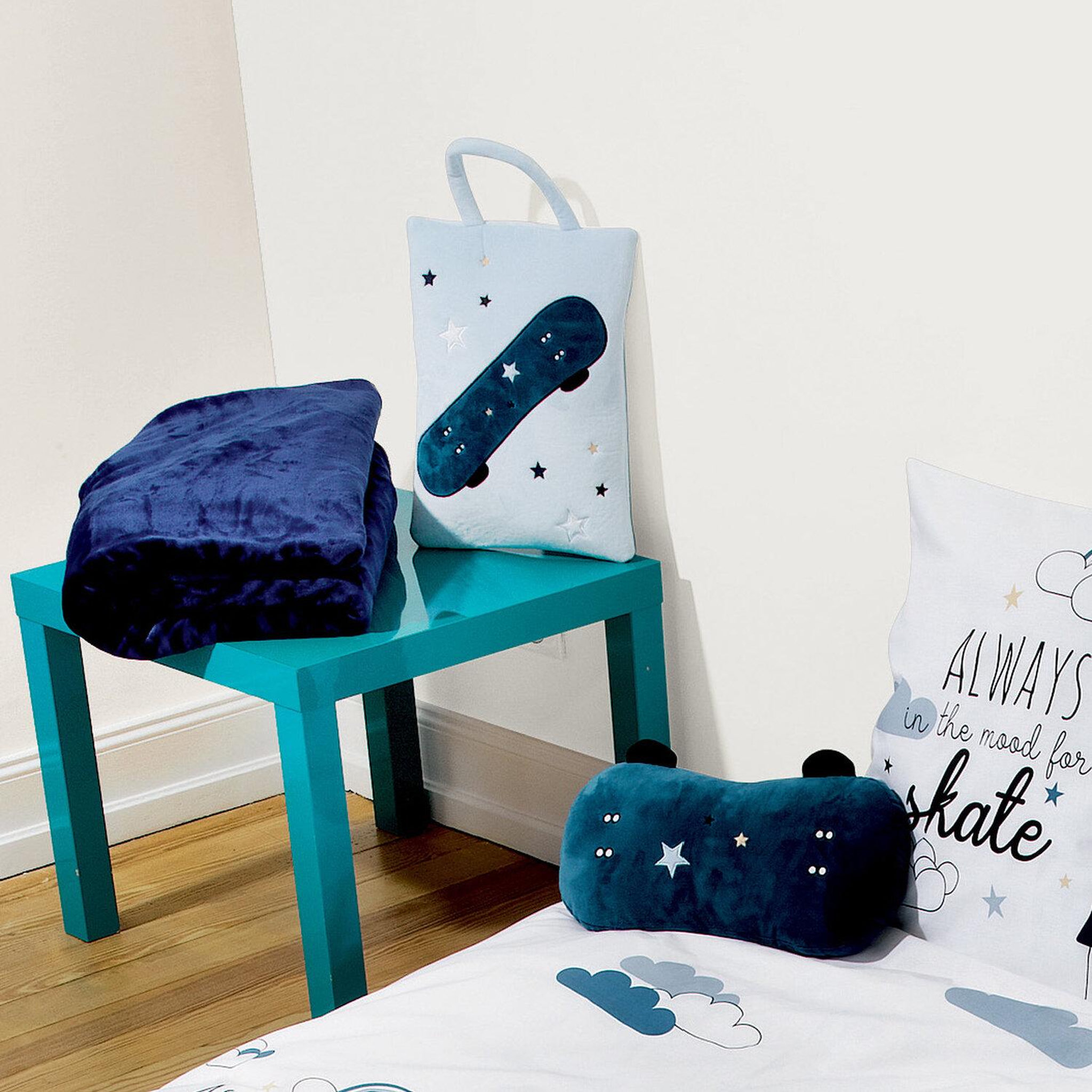 Voir la diapositive 2 : Les Ateliers du Linge Coussin 100%polyester 480g
