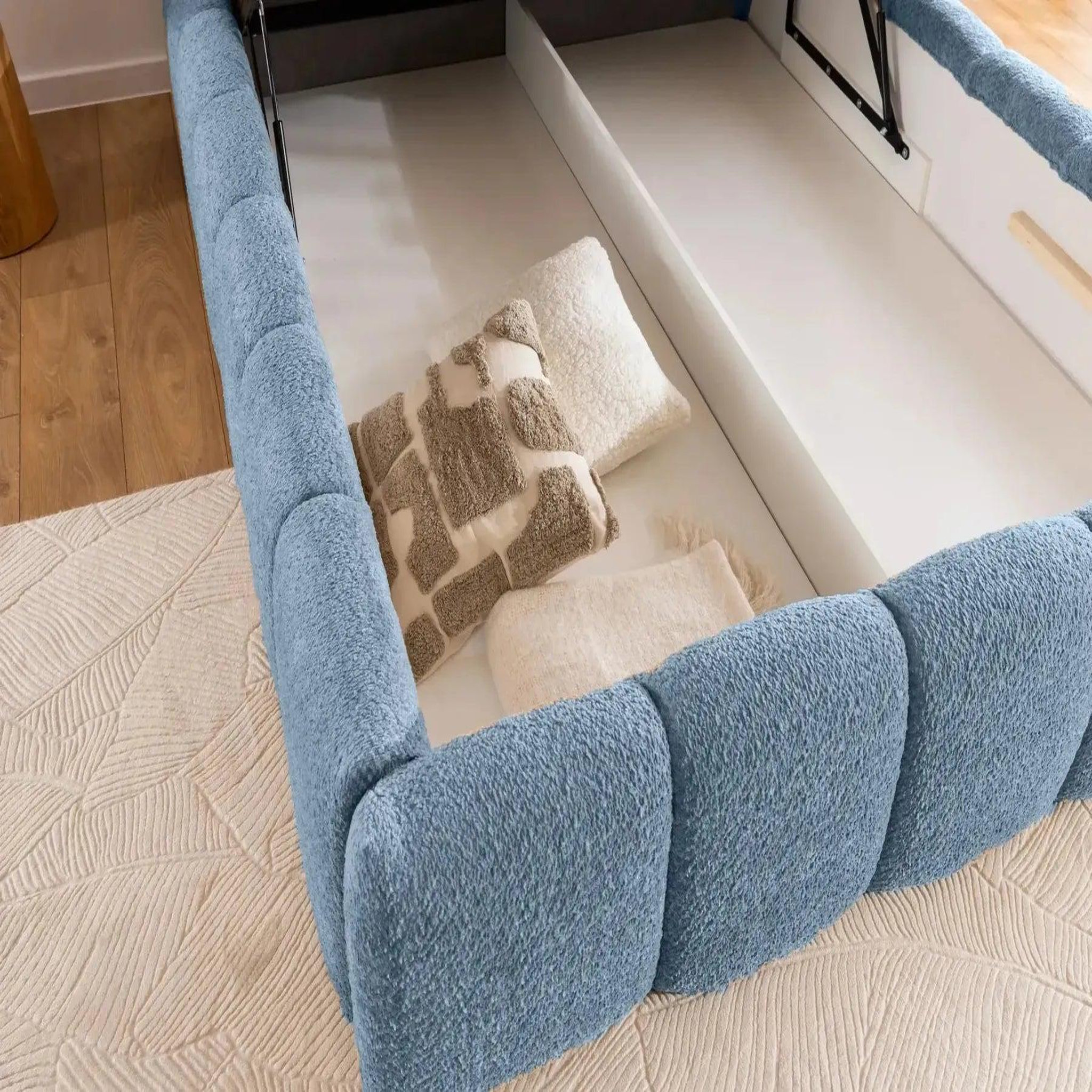 Voir la diapositive 5 : CASANOVA PARIS Elise - lit coffre tissu bouclette