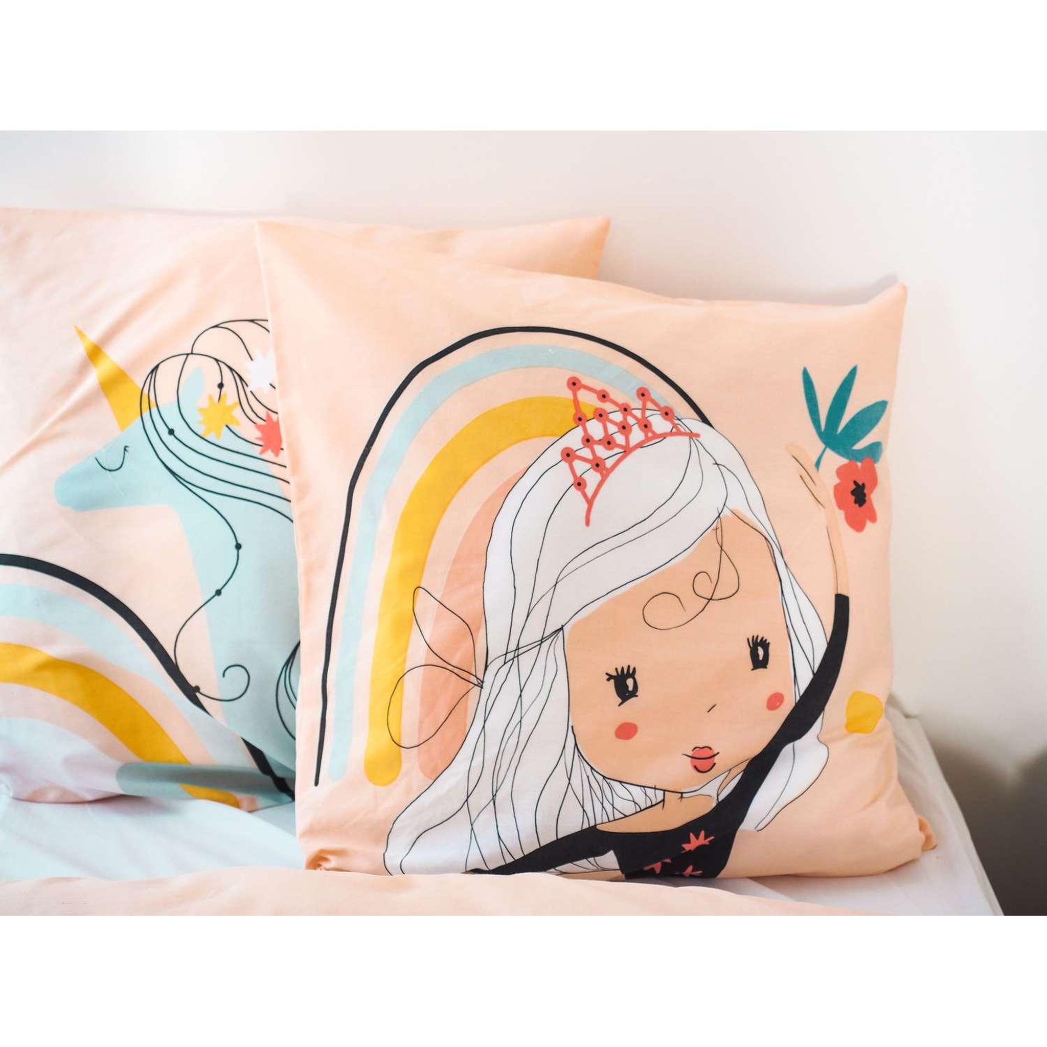 Voir la diapositive 2 : COTE DECO Parure de lit enfant licorne - polycoton 51 fils - 140 x 200 cm