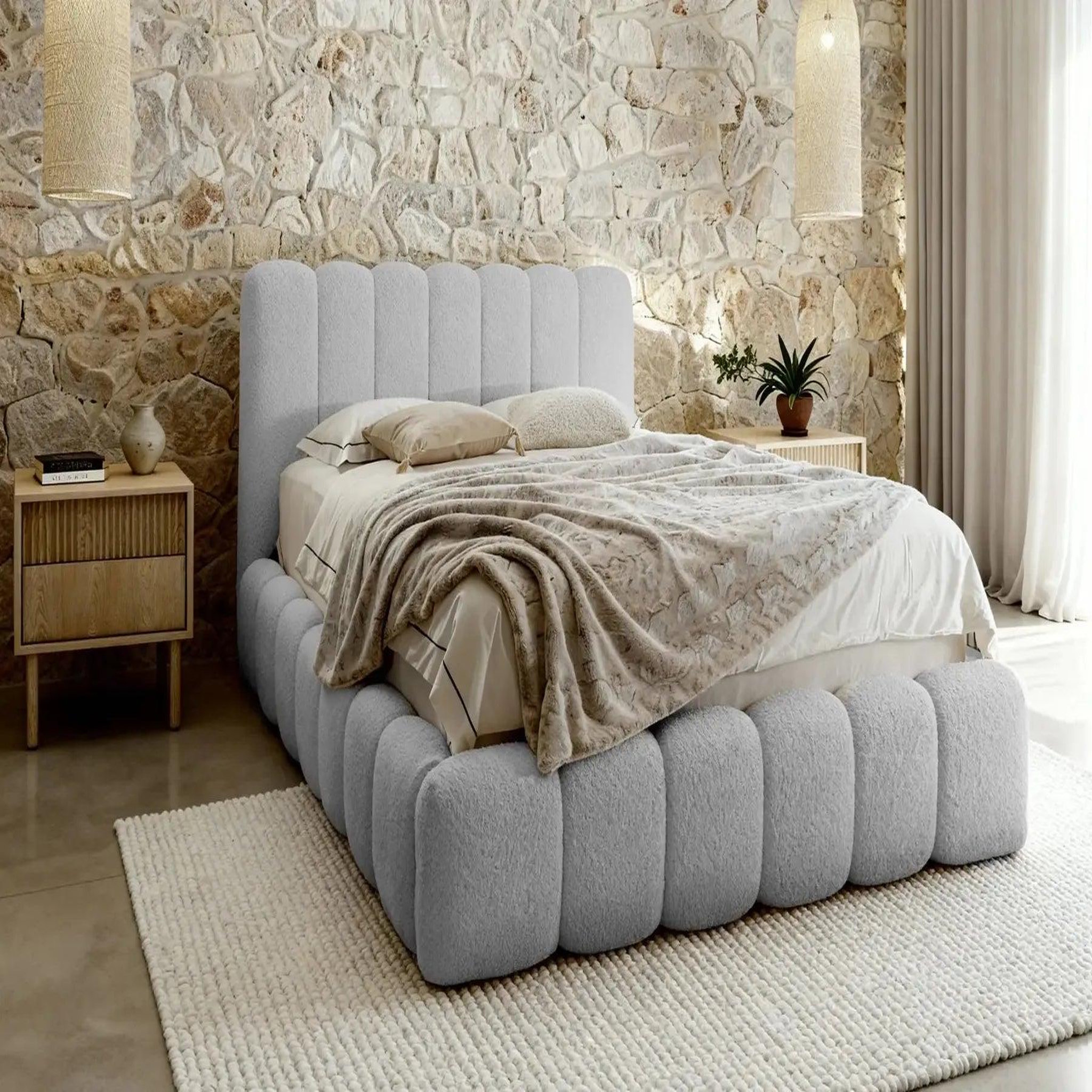 Voir la diapositive 4 : CASANOVA PARIS Garance - lit coffre tissu chenille