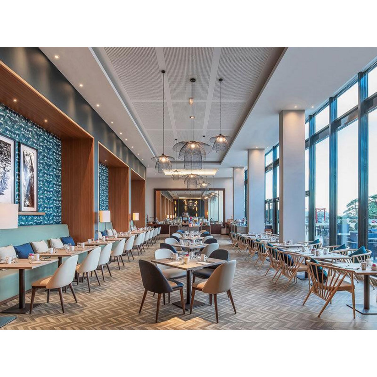 Smartbox Séjour bien-être en hôtel Hilton 4* avec accès illimité au spa à Évian-les-Bains - Coffret Cadeau Séjour