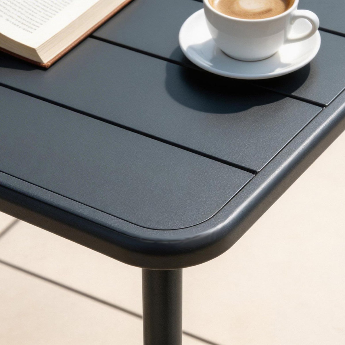 CONCEPT USINE Ensemble table de jardin carrée et 2 chaises BERGAME