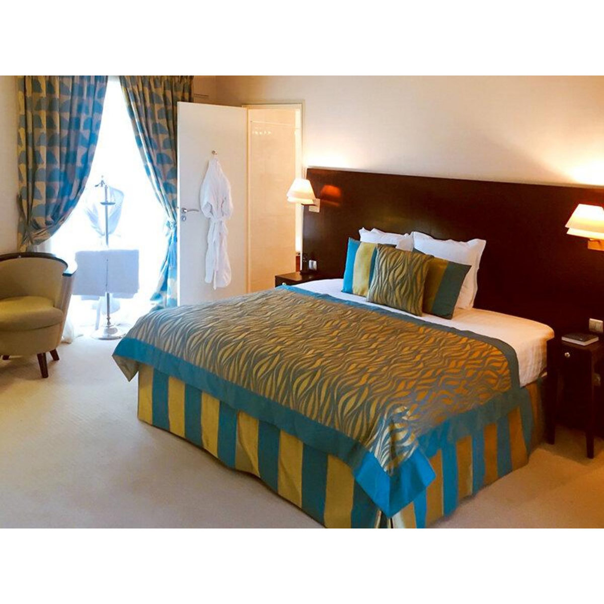 Smartbox 2 jours relaxants avec accès illimité au spa dans un hôtel 4* - Coffret Cadeau Séjour