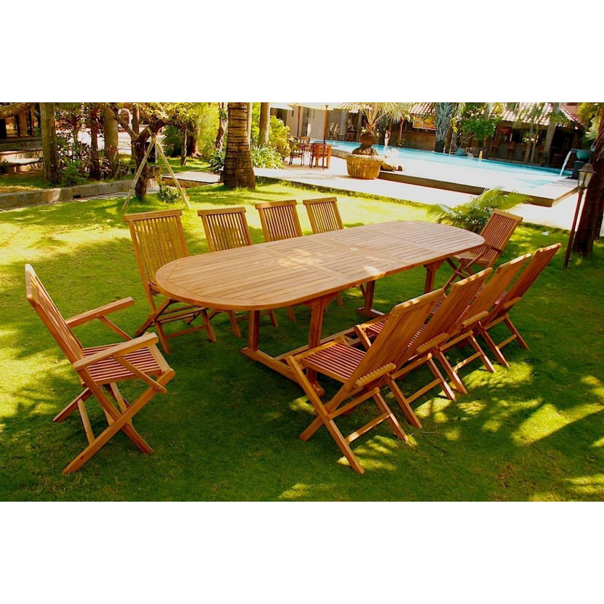 CONCEPT USINE Salon de jardin Teck 12 places Table ovale 8 chaises 2 fauteuils KAJANG