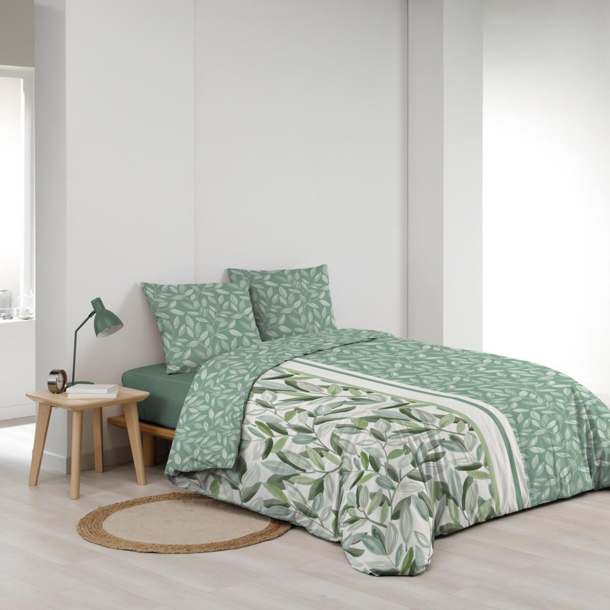 Voir la diapositive 2 : Douceur d'Intérieur Parure de lit 3 pièces  eleonore  240x220cm vert