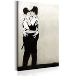 Paris Prix Tableau Imprimé  Kissing Coppers - Banksy. Coloris disponibles : Multicolore