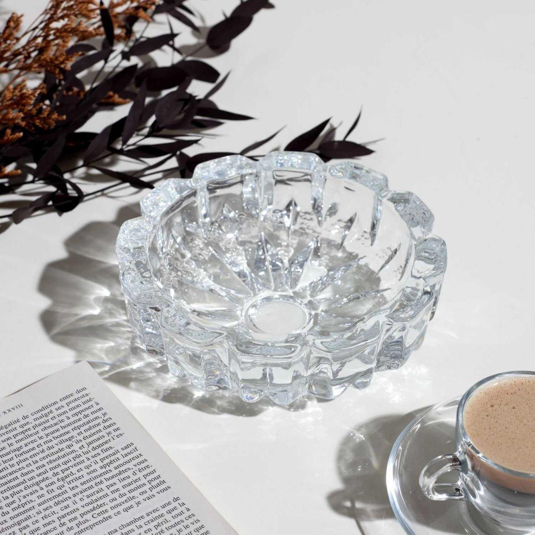 Voir la diapositive 2 : The Home Deco Factory Cendrier en verre  crystal  13cm transparent