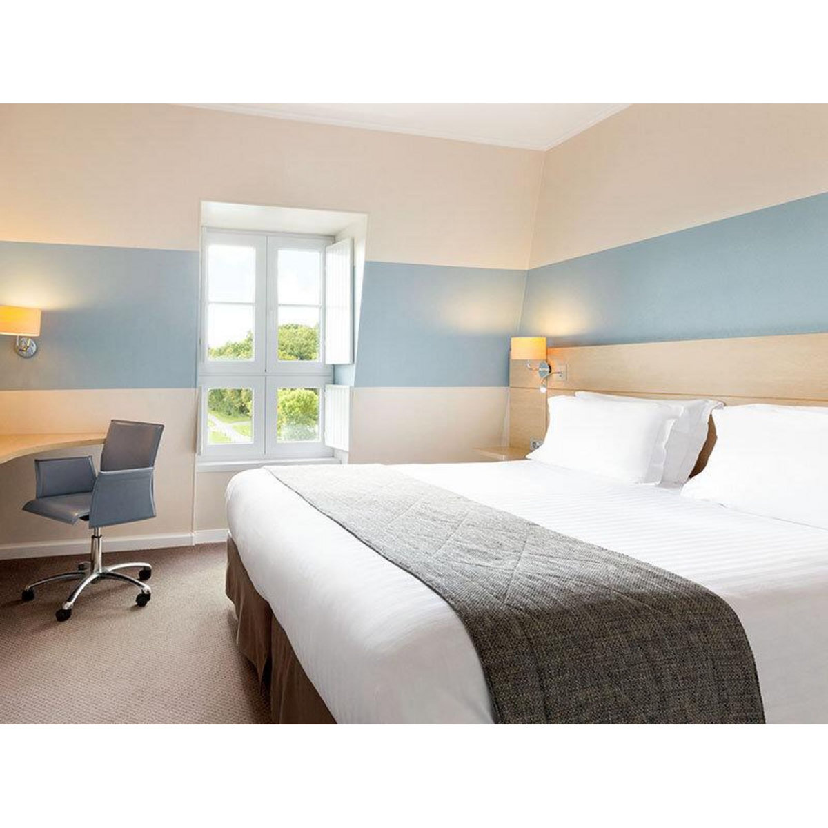 Smartbox Séjour raffiné et détente en hôtel Mercure 4* avec visite du domaine de Chantilly - Coffret Cadeau Séjour