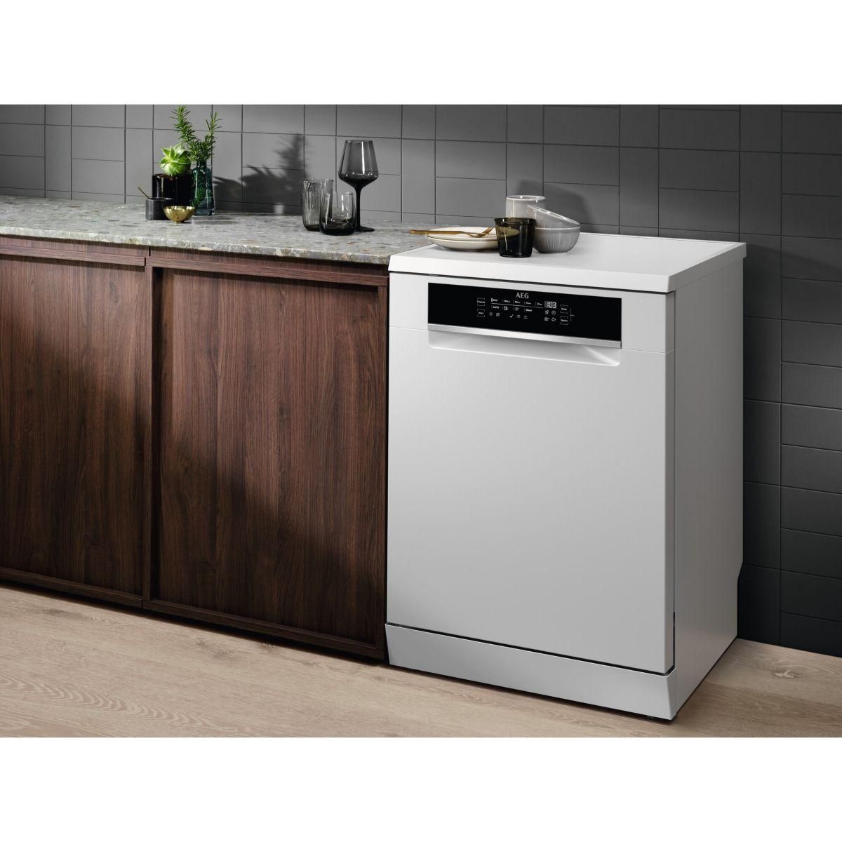 ELECTROLUX Lave vaisselle 60 cm ESC88300SW ComfortLift