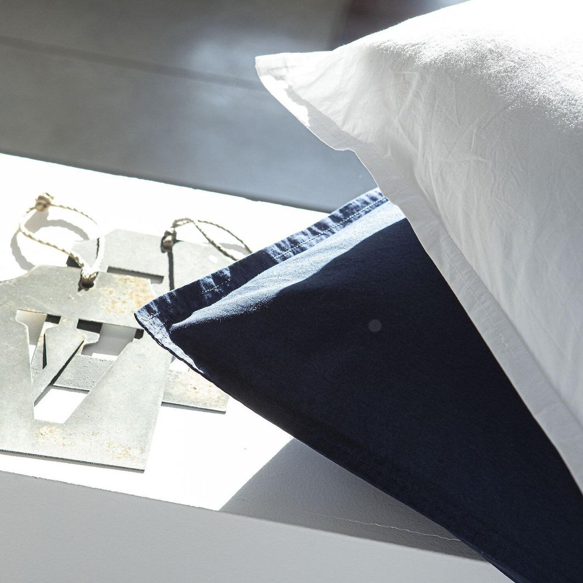 BATON ROUGE Taie d'oreiller 100% percale de coton lavé 80fils/cm2 uni