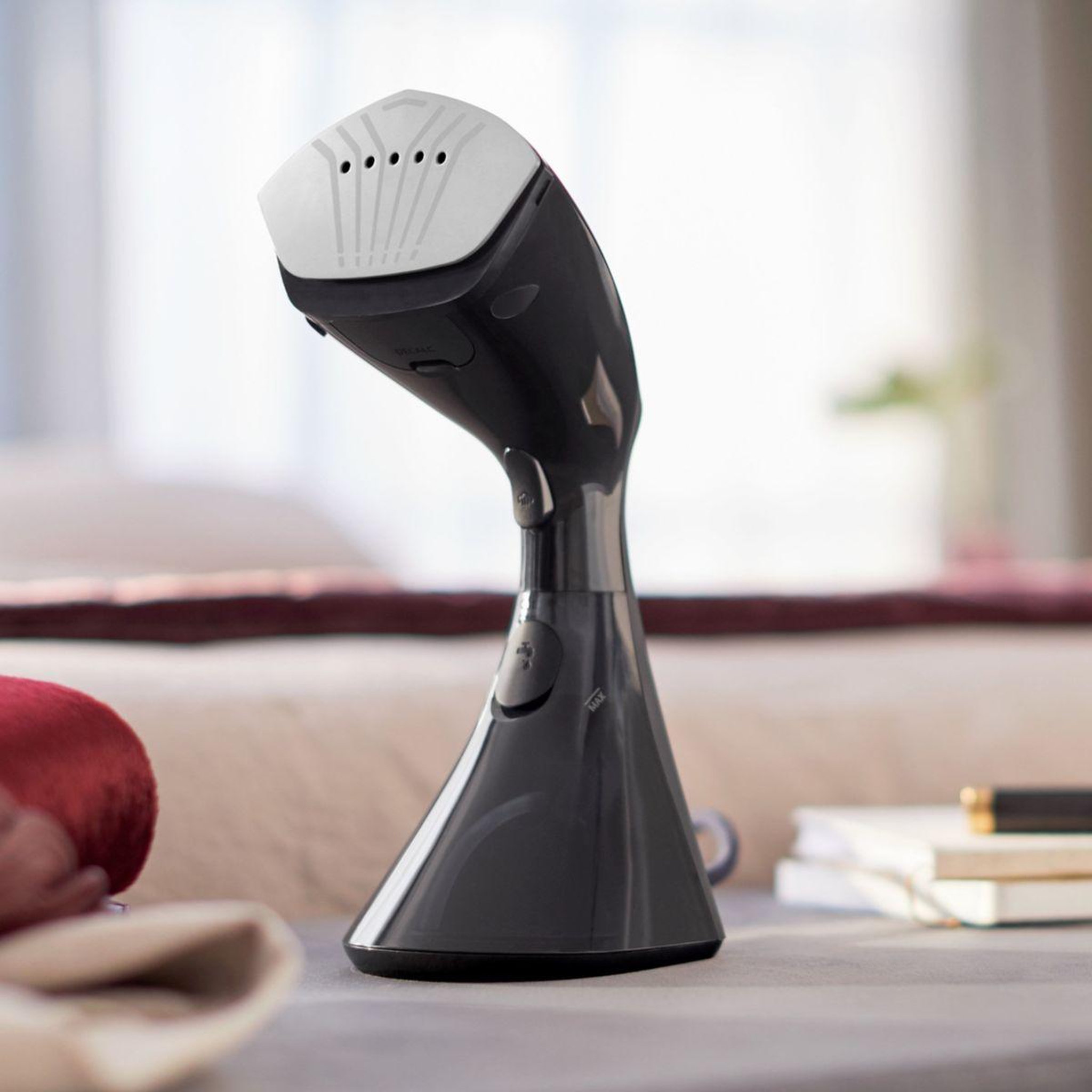 Voir la diapositive 4 : Philips Défroisseur vapeur GC800/80 Série 8000