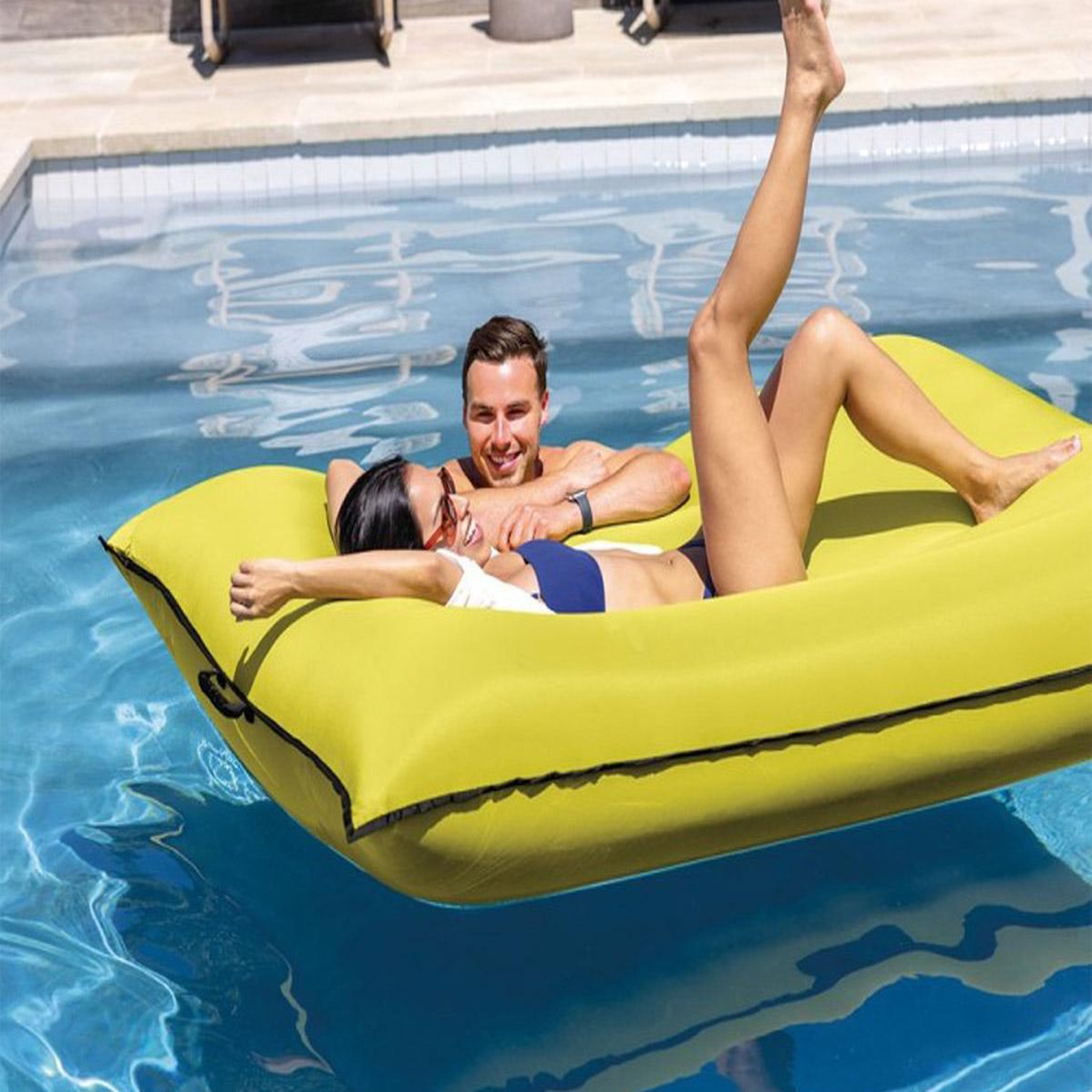 Voir la diapositive 2 : INTEX Matelas pouf géant vert - intex