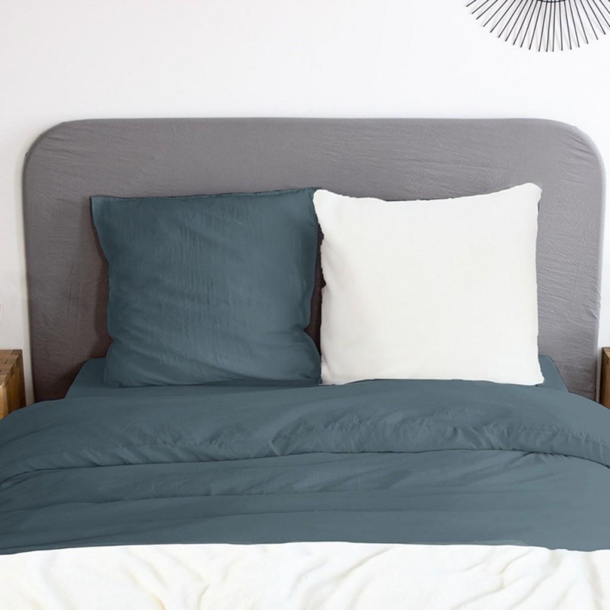 COTE DECO Housse de couette 240x220 + 2 taies Chaude et douillette bleu