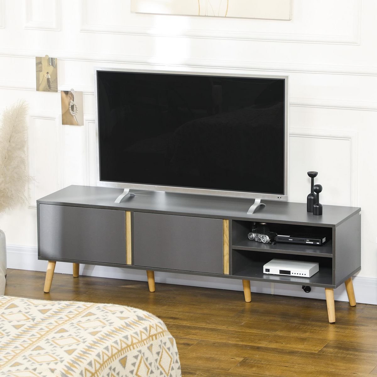 HOMCOM Meuble TV banc TV 2 portes 2 niches design scandinave panneaux particules gris aspect bois clair