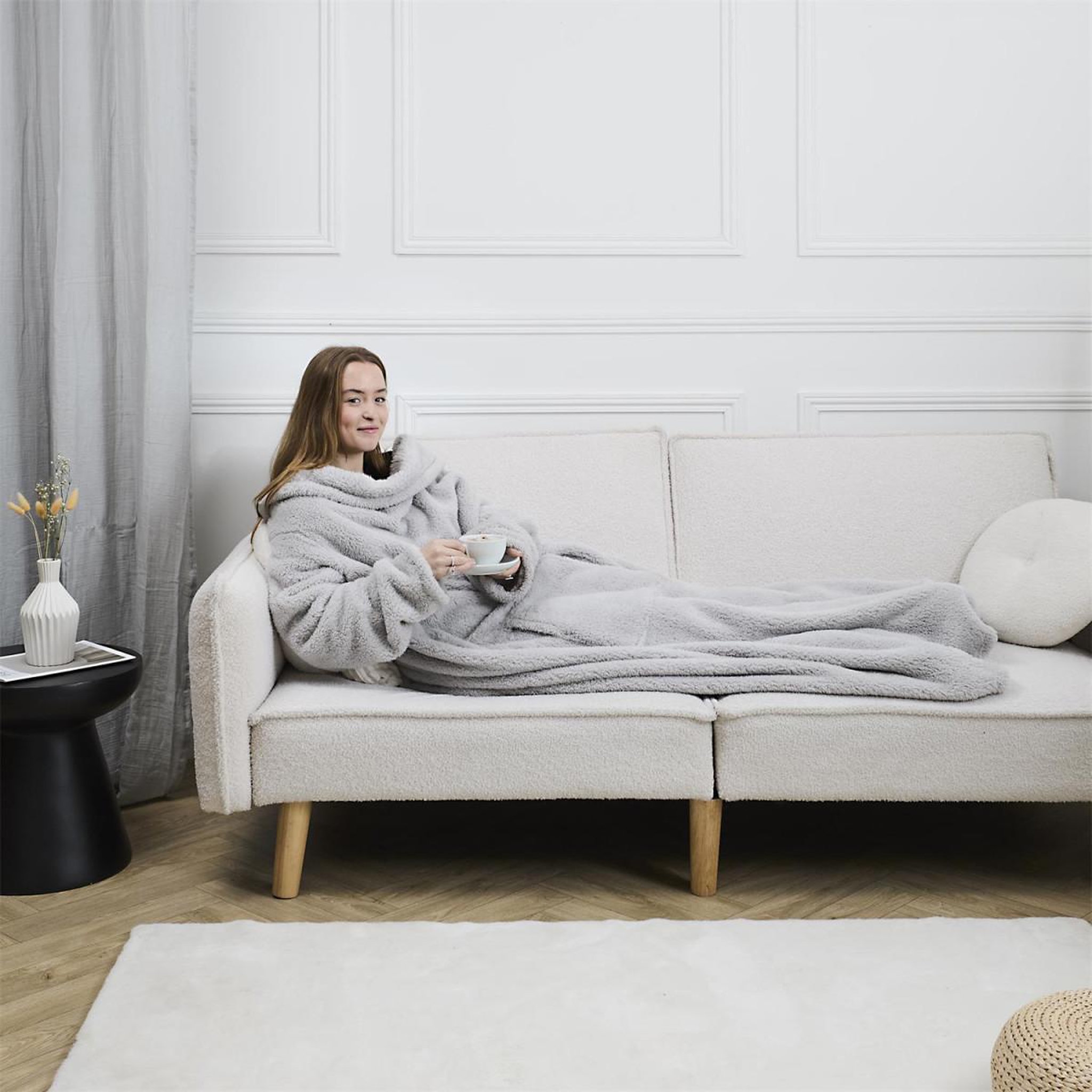 Voir la diapositive 4 : The Home Deco Factory Plaid à manches longues  ultradoux  140x175cm gris clair