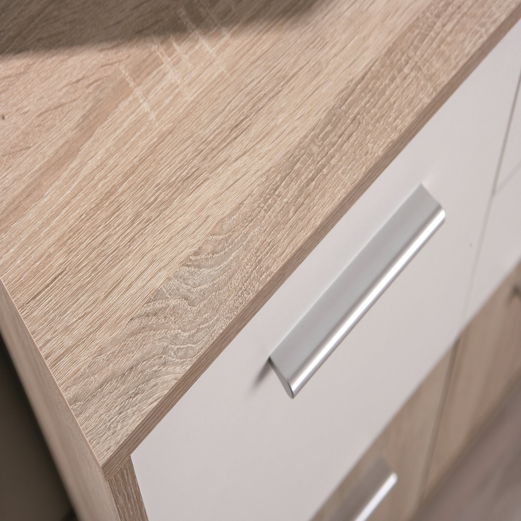 Voir la diapositive 4 : Commode 3 portes - 2 tiroirs KENDO