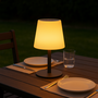 Voir la diapositive 2 : Lumisky Lampe de table solaire STANDY TINY Blanc Acier H25cm