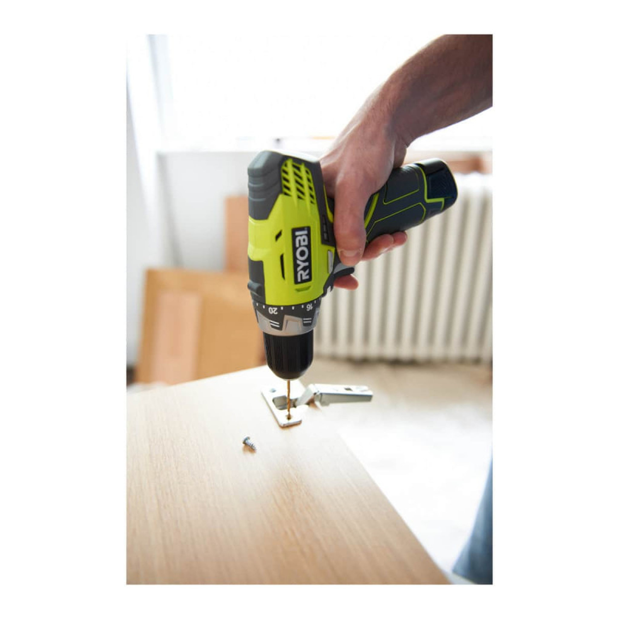 Voir la diapositive 2 : Ryobi Perceuse-visseuse RYOBI 12V - 2 Batteries 2.0Ah - 1 Chargeur RCD1201-220S