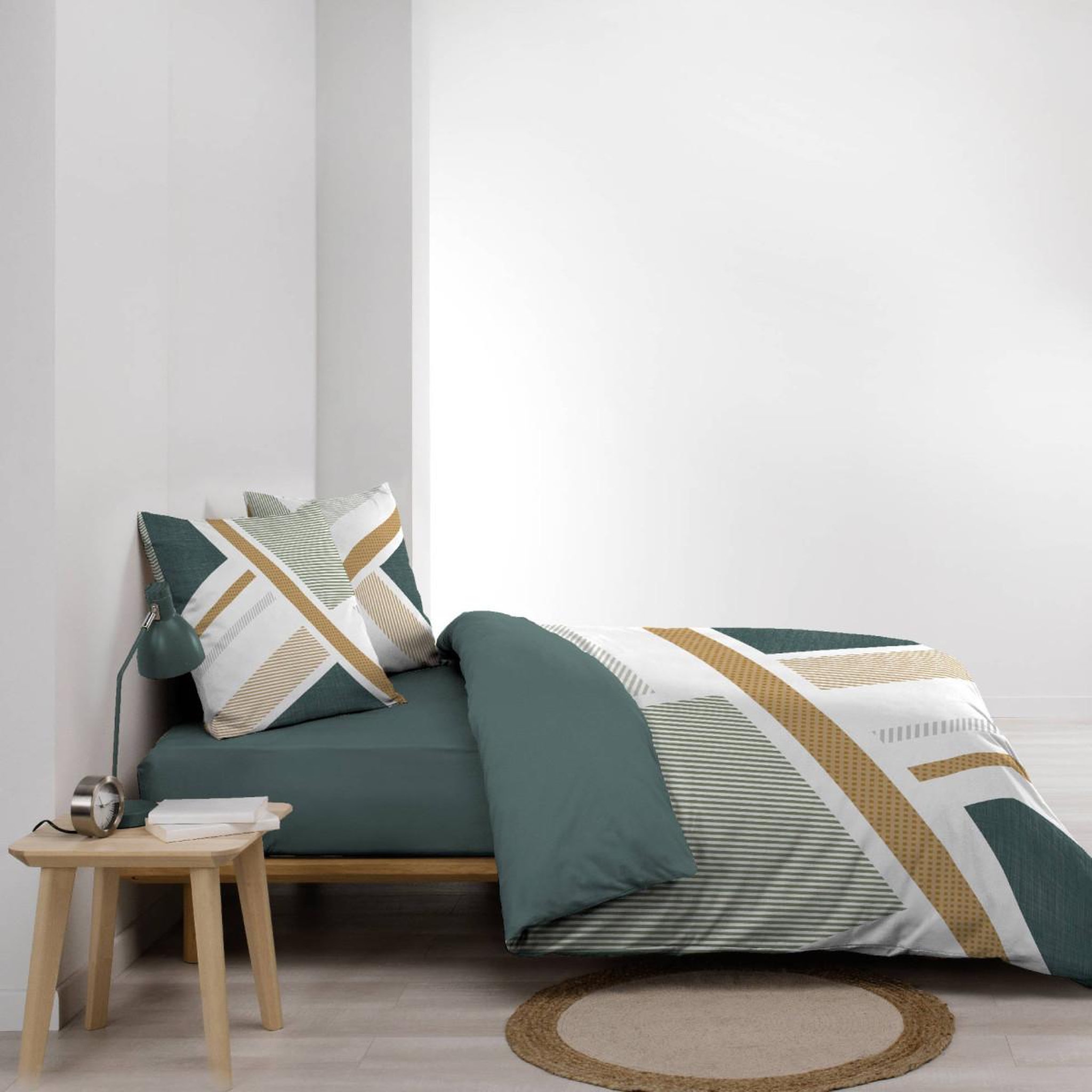 Voir la diapositive 3 : Douceur d'Intérieur Parure de lit 3 pièces  zephyr  240x220cm vert