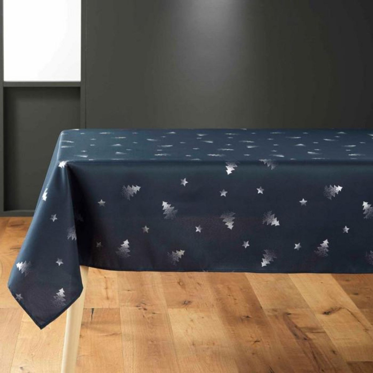 Paris Prix Nappe Imprimé Métallisé  Sapin  150x300cm Marine & Argent