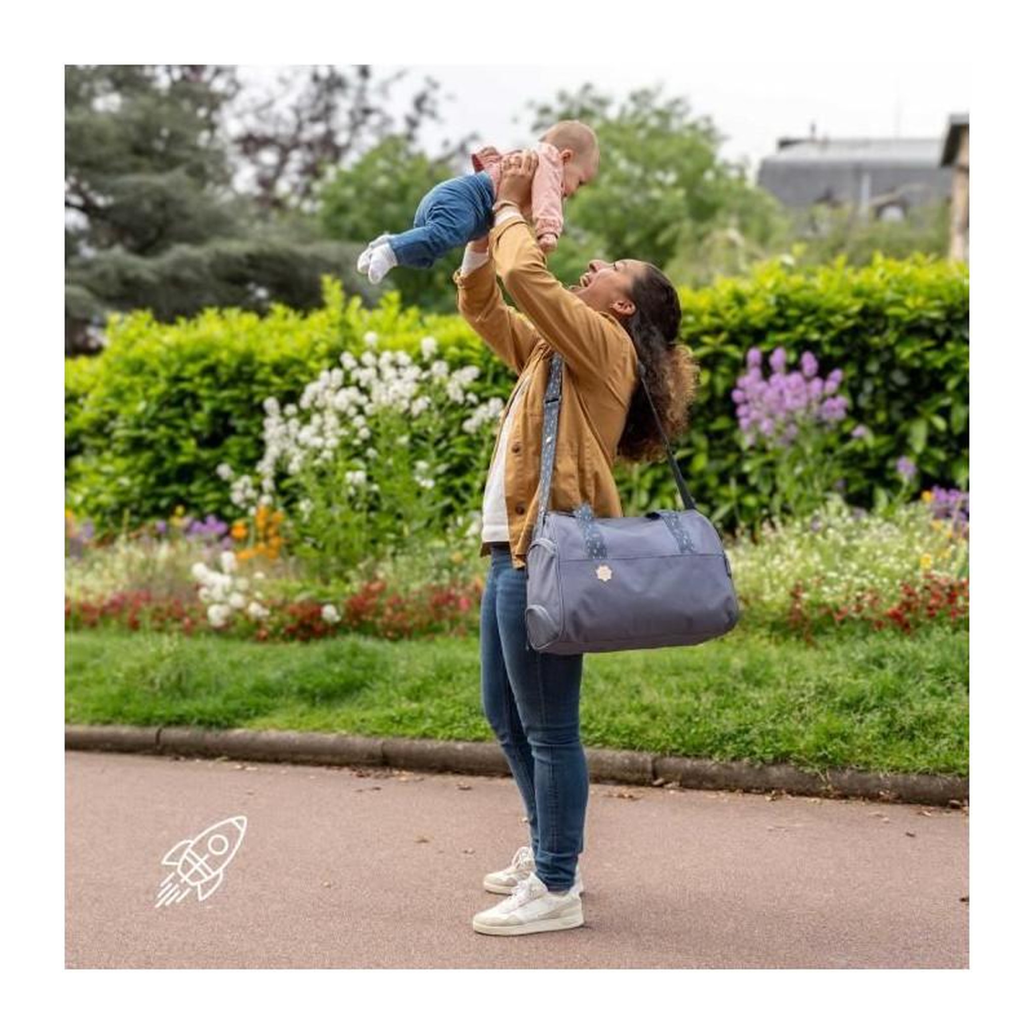 Voir la diapositive 2 : BADABULLE Badabulle Sac a langer Pocketstyle - Plan a langer, Housse isotherme, Pochette, Attaches-poussette inclus, Bleu