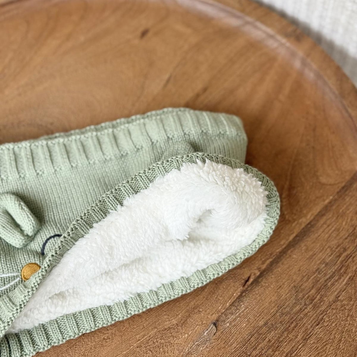 Petit Béguin Cache cou enfant en tricot Boavista
