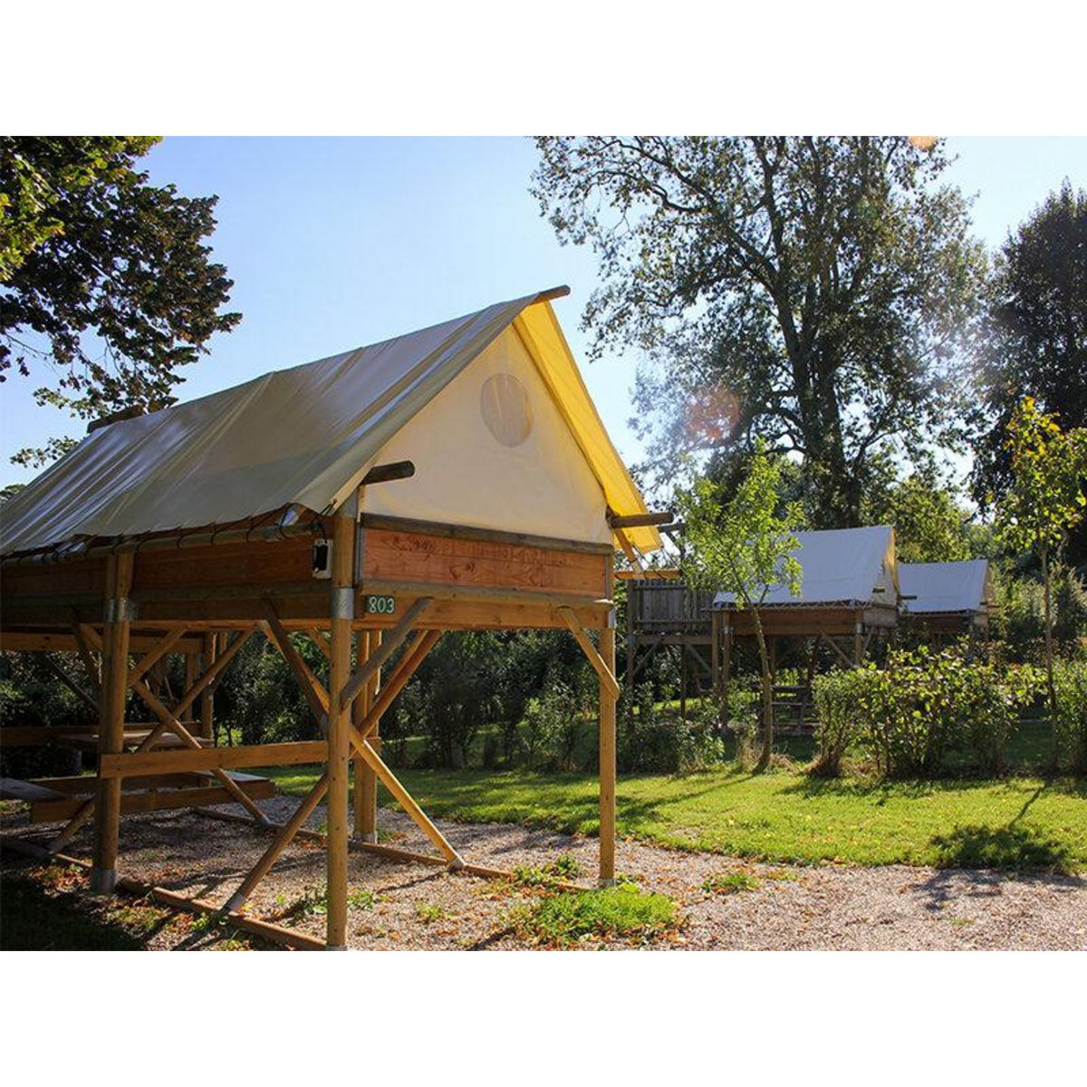 Smartbox Séjour insolite : 3 jours en tipi ou en tente perchée près d'Abbeville - Coffret Cadeau Séjour