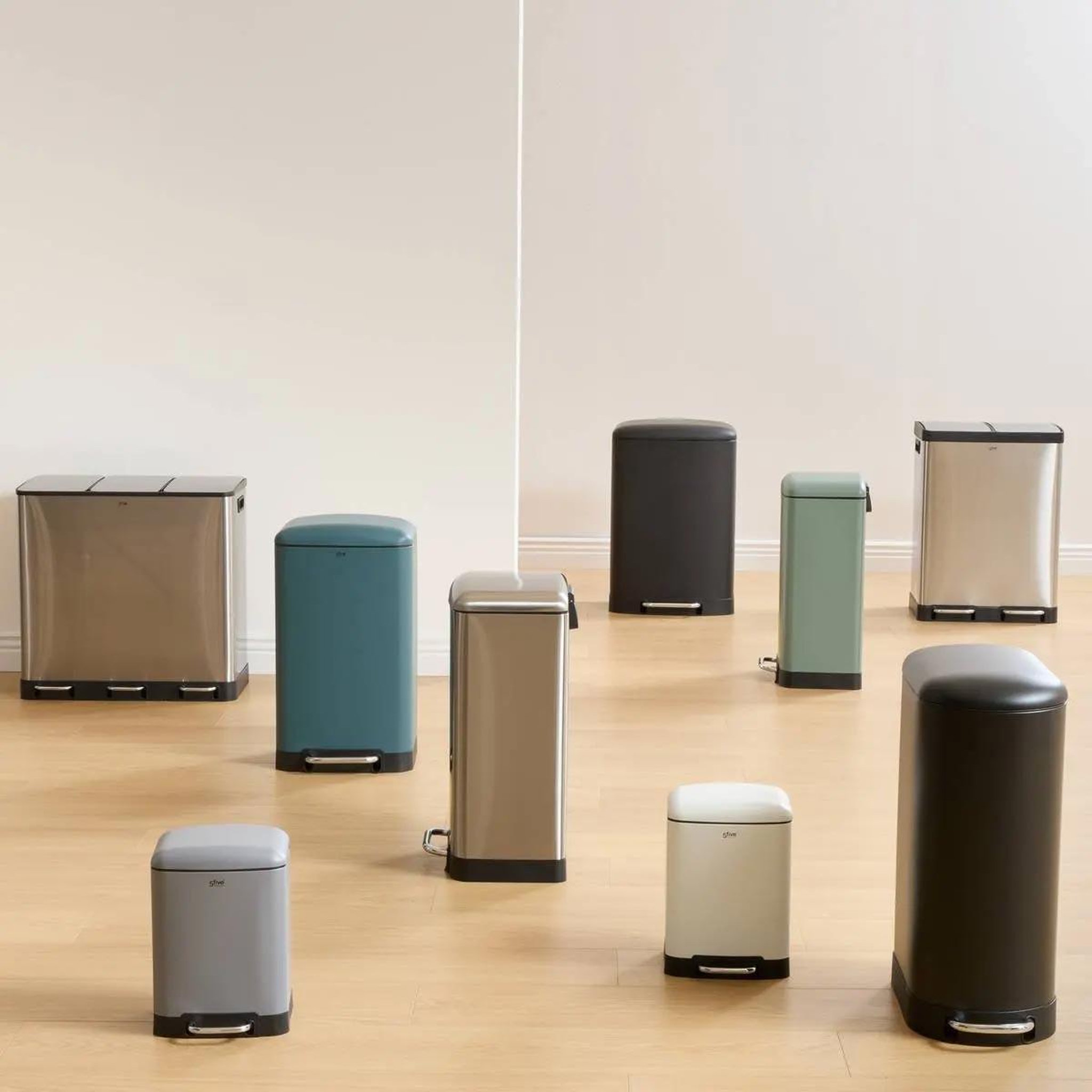 Voir la diapositive 6 : FIVE Poubelle en métal  cuisine  30l bleu