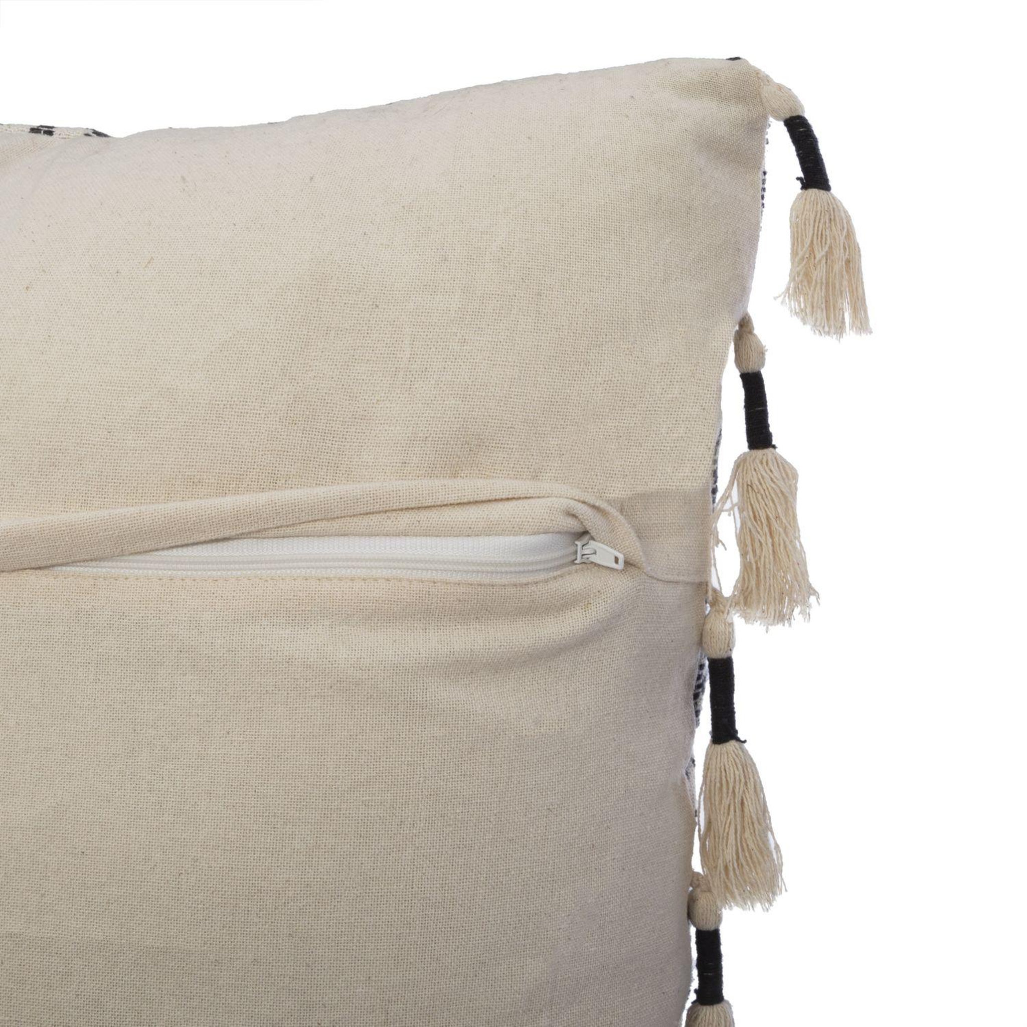 Voir la diapositive 4 : ATMOSPHERA Coussin Rituality carré déhoussable - 60x60cm - Noir et Blanc